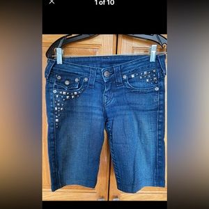 True Religion shorts size 26